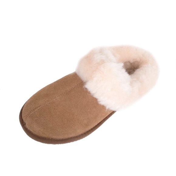 UGG Tan Fuzzy Fur Ultimate Comfort Slip On Slippers House Shoes - Picture 1 of 8